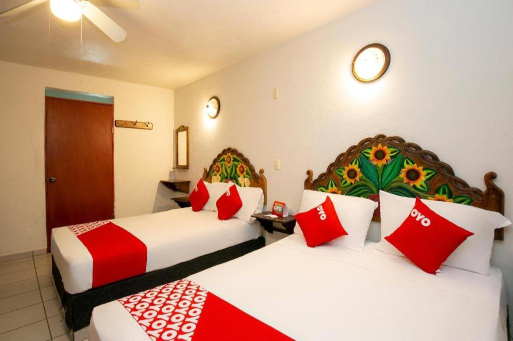 Oyo La Casita Hotel 3*