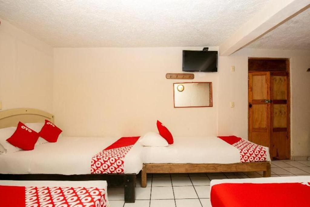 Oyo La Casita Hotel